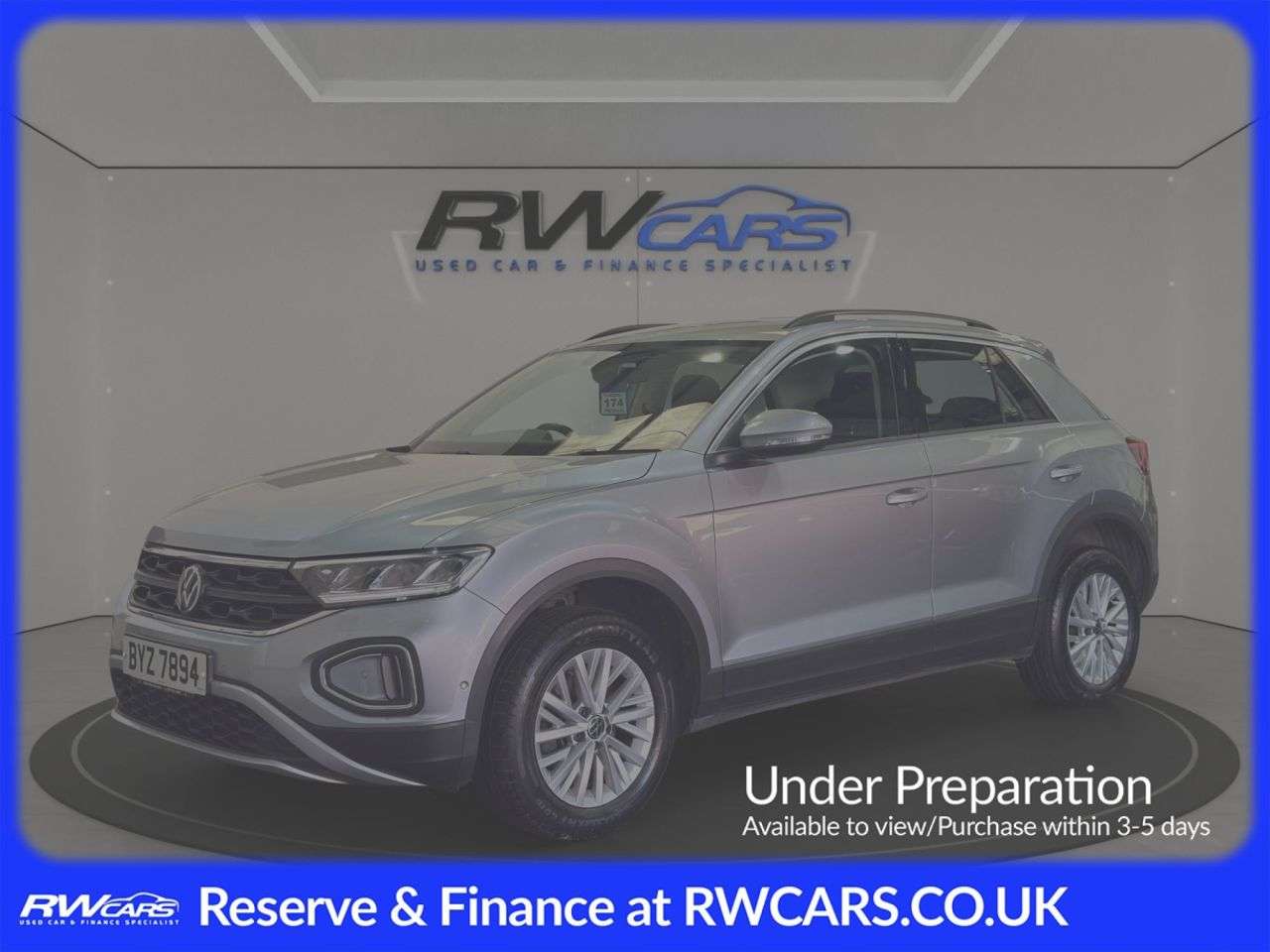 A 2022 VOLKSWAGEN T-ROC 1.5 TSI Life SUV 5dr Petrol Manual Euro 6 (s/s) (150 ps) A 2022 VOLKSWAGEN T-ROC 1.5 TSI Life SUV 5dr Petrol Manual Euro 6 (s/s) (150 ps)