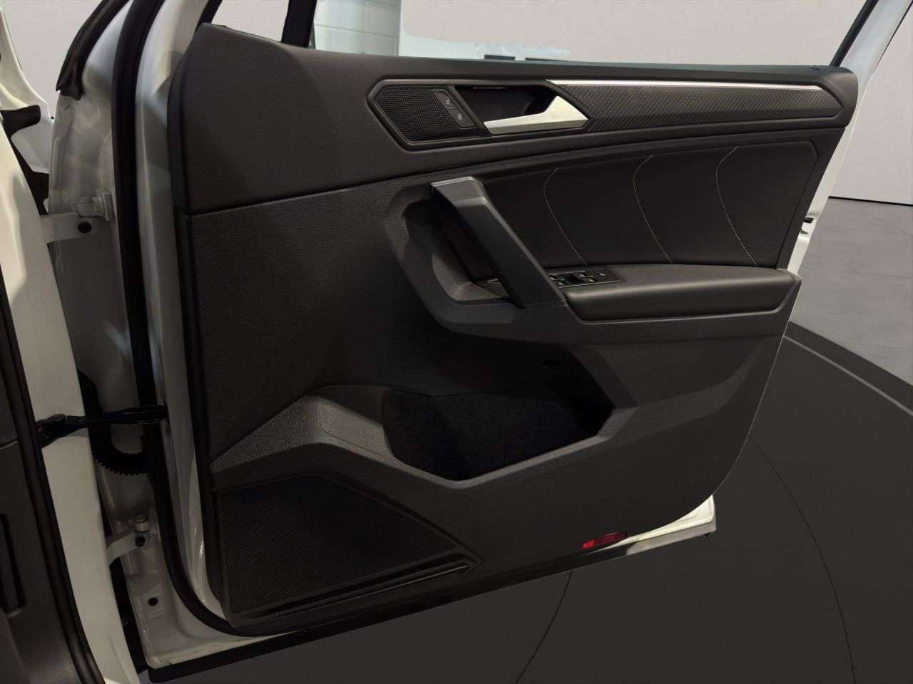 2023 VOLKSWAGEN TIGUAN 2023 VOLKSWAGEN TIGUAN
