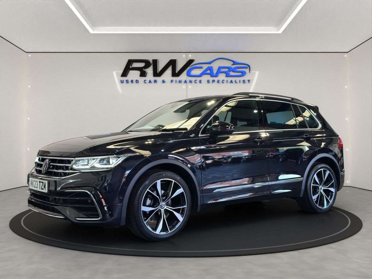 A 2023 VOLKSWAGEN TIGUAN 1.5 TSI R-Line SUV 5dr Petrol DSG Euro 6 (s/s) (150 ps) A 2023 VOLKSWAGEN TIGUAN 1.5 TSI R-Line SUV 5dr Petrol DSG Euro 6 (s/s) (150 ps)