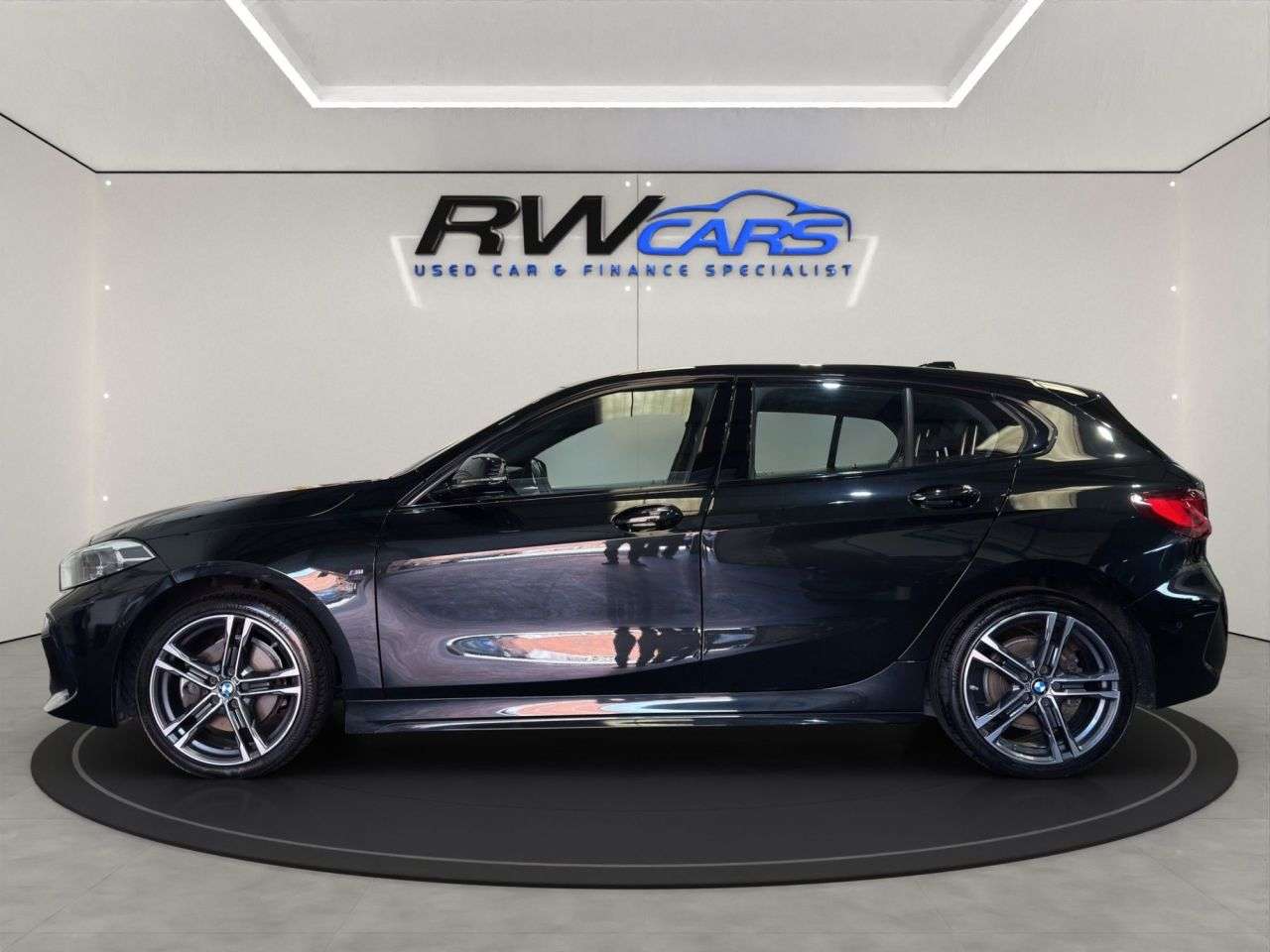 A 2022 BMW 1 SERIES 1.5 118i M Sport (LCP) Hatchback 5dr Petrol DCT Euro 6 (s/s) (136 ps) A 2022 BMW 1 SERIES 1.5 118i M Sport (LCP) Hatchback 5dr Petrol DCT Euro 6 (s/s) (136 ps)