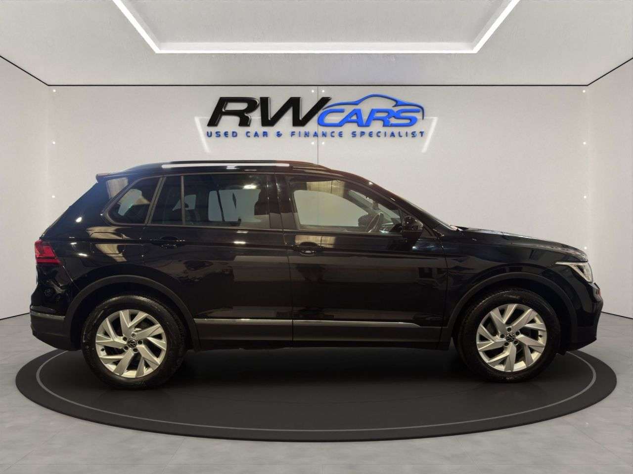 2023 VOLKSWAGEN TIGUAN 2023 VOLKSWAGEN TIGUAN