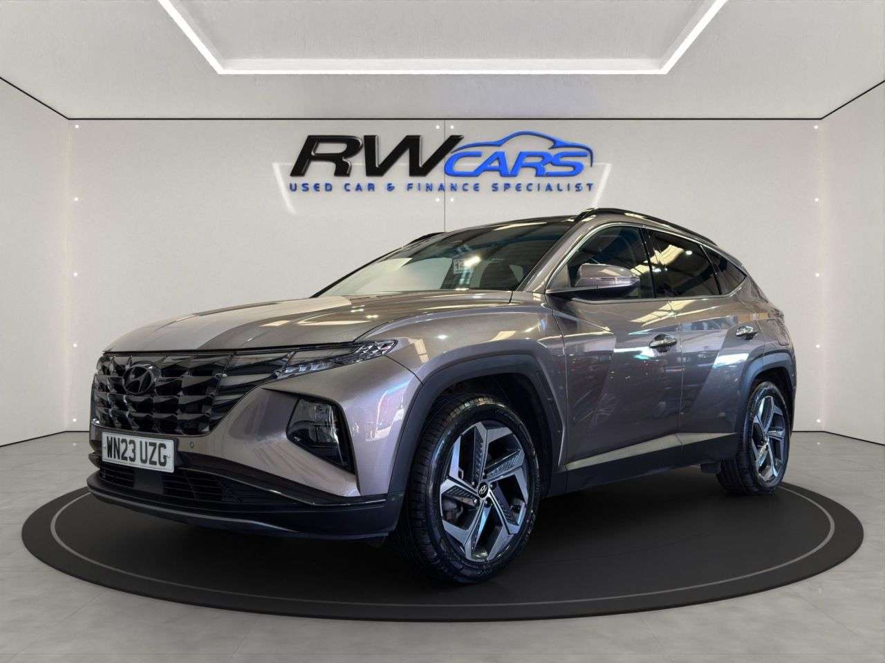 A 2023 HYUNDAI TUCSON 1.6 T-GDi 13.8kWh Ultimate SUV 5dr Petrol Plug-in Hybrid Auto 4WD Euro 6 (s A 2023 HYUNDAI TUCSON 1.6 T-GDi 13.8kWh Ultimate SUV 5dr Petrol Plug-in Hybrid Auto 4WD Euro 6 (s