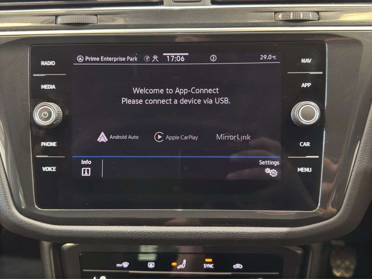 2023 VOLKSWAGEN TIGUAN 2023 VOLKSWAGEN TIGUAN