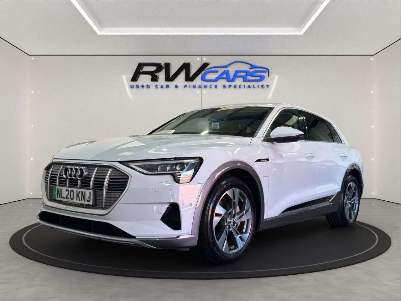 A 2020 AUDI E-TRON 55 SUV 5dr Electric Auto quattro 95kWh (408 ps) A 2020 AUDI E-TRON 55 SUV 5dr Electric Auto quattro 95kWh (408 ps)