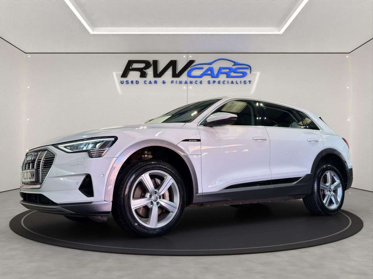 A 2020 AUDI E-TRON 50 Technik SUV 5dr Electric Auto quattro 71.2kWh (313 ps) A 2020 AUDI E-TRON 50 Technik SUV 5dr Electric Auto quattro 71.2kWh (313 ps)