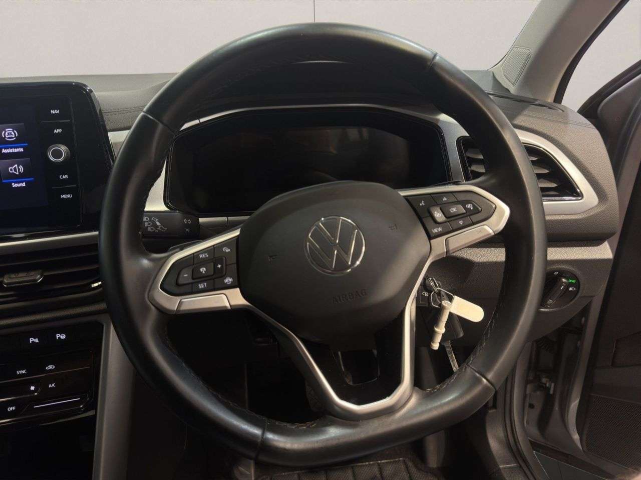 2023 VOLKSWAGEN T-ROC 2023 VOLKSWAGEN T-ROC