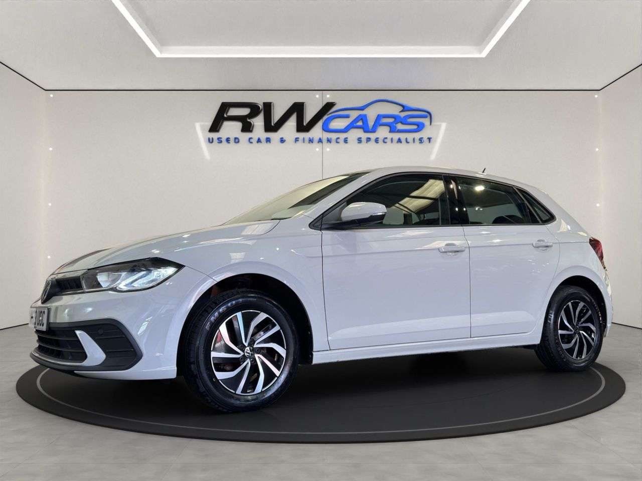 A 2023 VOLKSWAGEN POLO 1.0 EVO Life Hatchback 5dr Petrol Manual Euro 6 (s/s) (80 ps) A 2023 VOLKSWAGEN POLO 1.0 EVO Life Hatchback 5dr Petrol Manual Euro 6 (s/s) (80 ps)