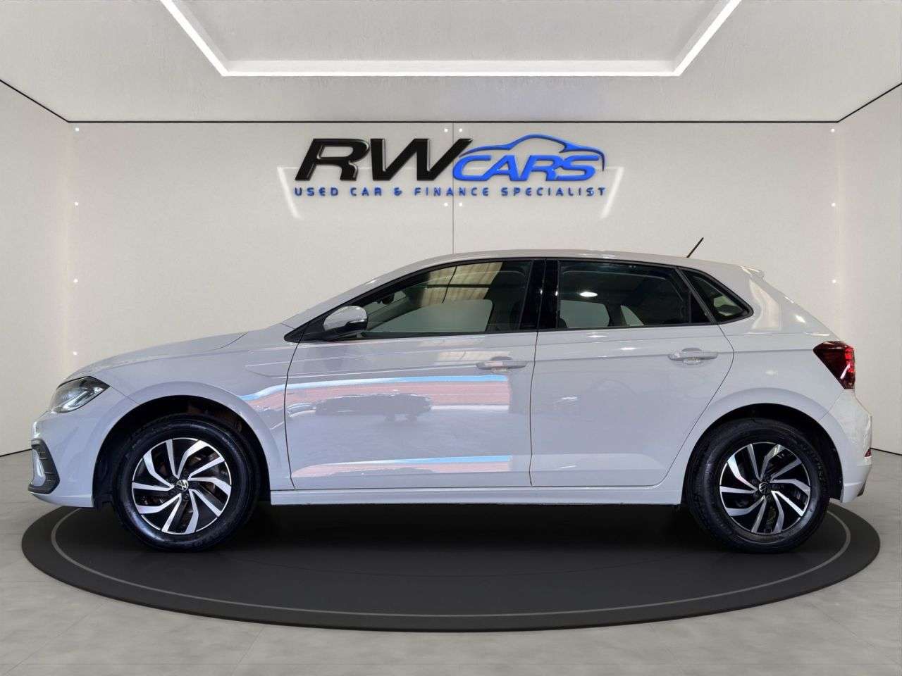 A 2023 VOLKSWAGEN POLO 1.0 EVO Life Hatchback 5dr Petrol Manual Euro 6 (s/s) (80 ps) A 2023 VOLKSWAGEN POLO 1.0 EVO Life Hatchback 5dr Petrol Manual Euro 6 (s/s) (80 ps)