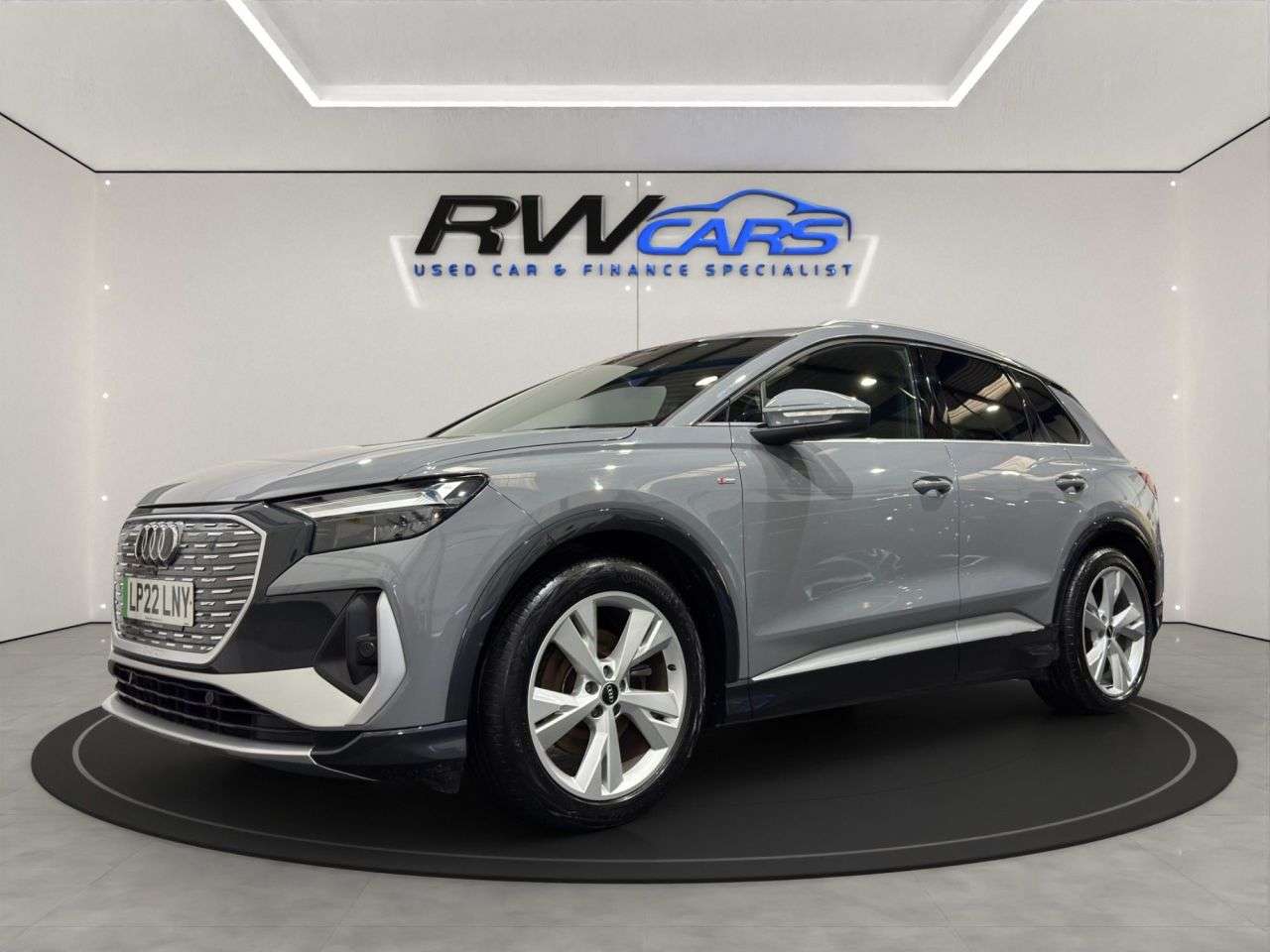 A 2022 AUDI Q4 E-TRON 35 S line SUV 5dr Electric Auto 55kWh (170 ps) A 2022 AUDI Q4 E-TRON 35 S line SUV 5dr Electric Auto 55kWh (170 ps)
