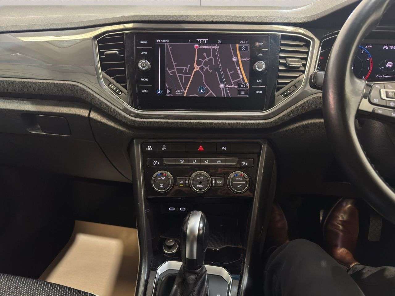 2021 VOLKSWAGEN T-ROC 2021 VOLKSWAGEN T-ROC