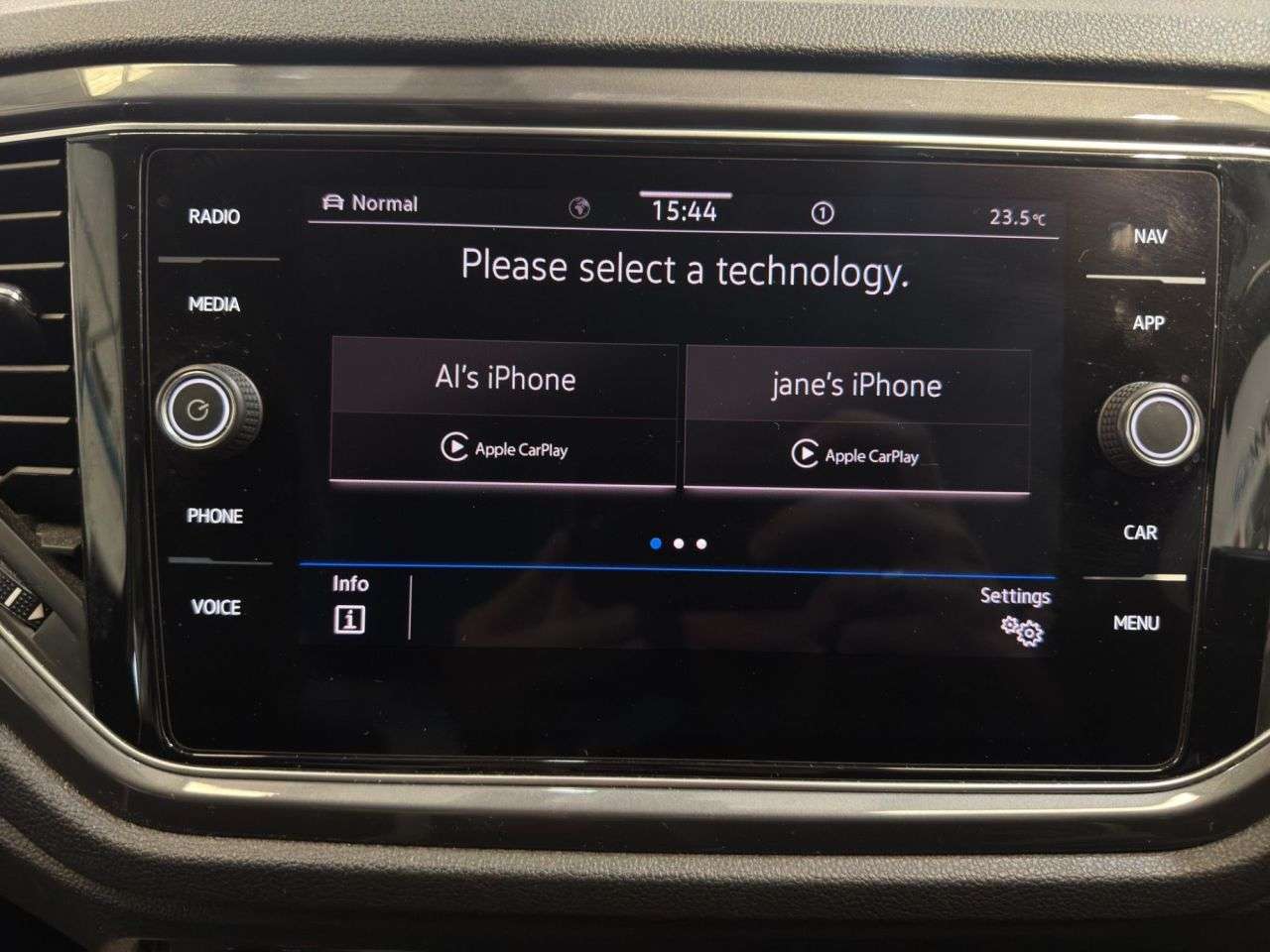 2021 VOLKSWAGEN T-ROC 2021 VOLKSWAGEN T-ROC