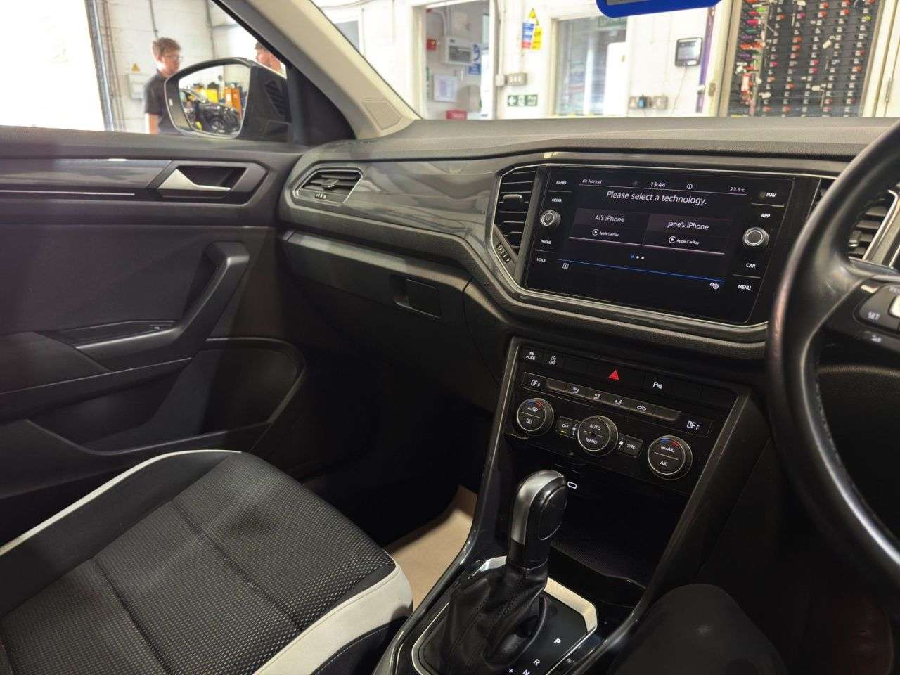 2021 VOLKSWAGEN T-ROC 2021 VOLKSWAGEN T-ROC