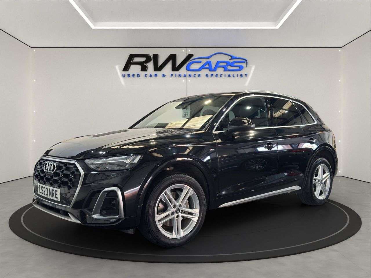 A 2023 AUDI Q5 2.0 TFSI 45 S line SUV 5dr Petrol S Tronic quattro Euro 6 (s/s) (265 ps) A 2023 AUDI Q5 2.0 TFSI 45 S line SUV 5dr Petrol S Tronic quattro Euro 6 (s/s) (265 ps)