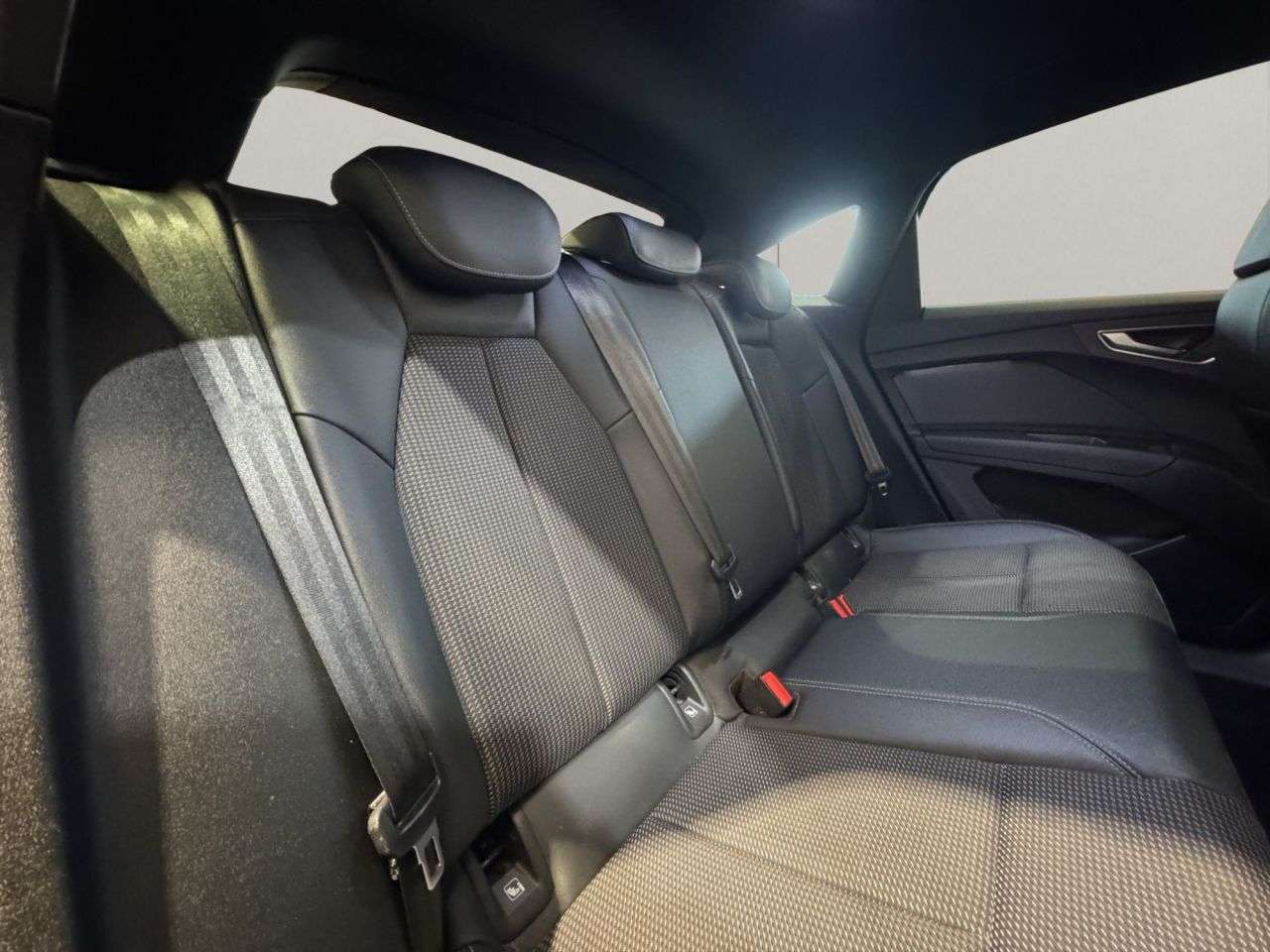 2022 AUDI Q4 E-TRON 2022 AUDI Q4 E-TRON