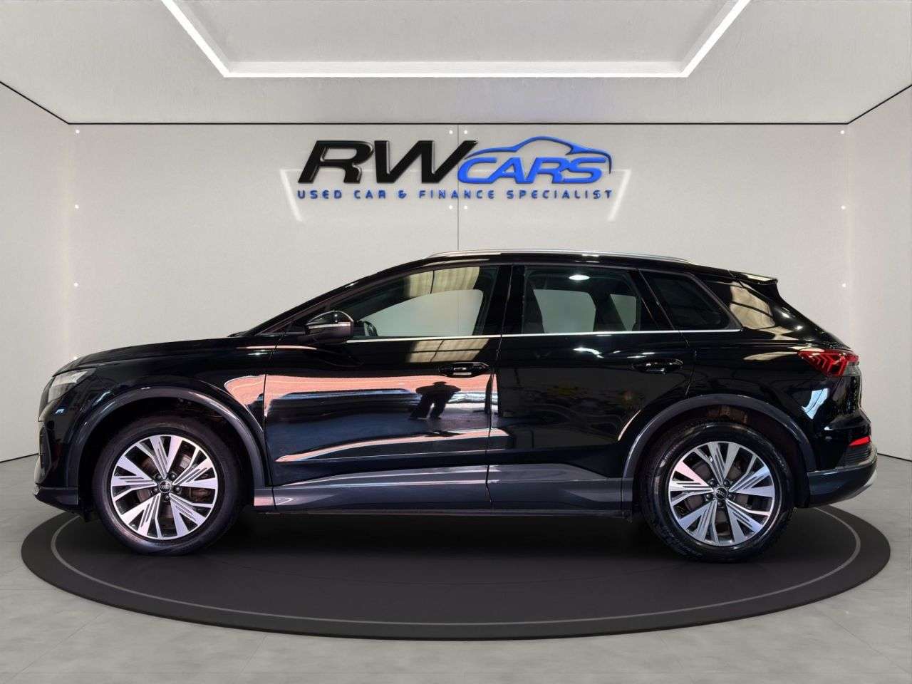 A 2023 AUDI Q4 E-TRON 35 Sport SUV 5dr Electric Auto 55kWh (170 ps) A 2023 AUDI Q4 E-TRON 35 Sport SUV 5dr Electric Auto 55kWh (170 ps)