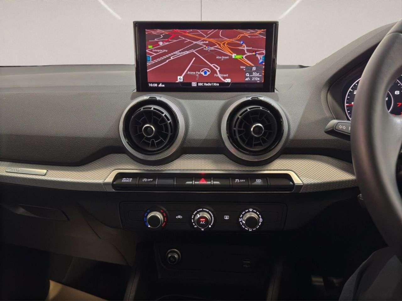2023 AUDI Q2 2023 AUDI Q2