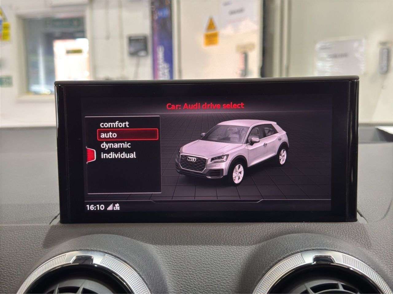 2023 AUDI Q2 2023 AUDI Q2