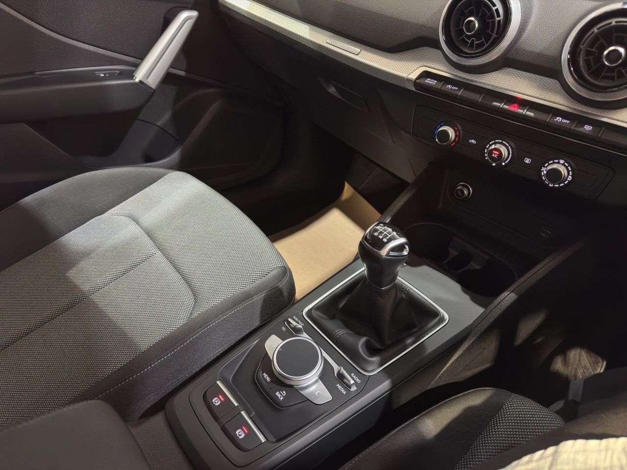 2023 AUDI Q2 2023 AUDI Q2