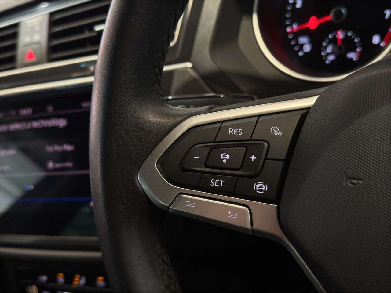 2021 VOLKSWAGEN TIGUAN 2021 VOLKSWAGEN TIGUAN