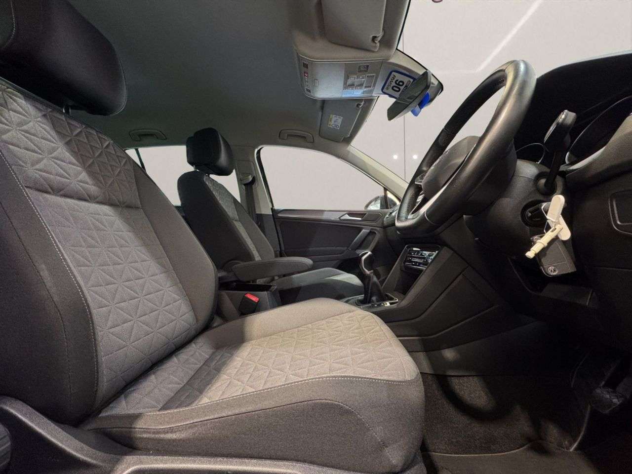 2021 VOLKSWAGEN TIGUAN 2021 VOLKSWAGEN TIGUAN