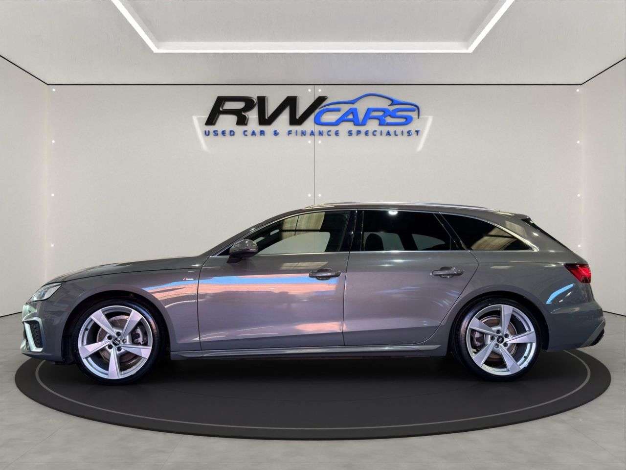 A 2023 AUDI A4 AVANT 2.0 TFSI 35 S line Estate 5dr Petrol S Tronic Euro 6 (s/s) (150 ps) A 2023 AUDI A4 AVANT 2.0 TFSI 35 S line Estate 5dr Petrol S Tronic Euro 6 (s/s) (150 ps)