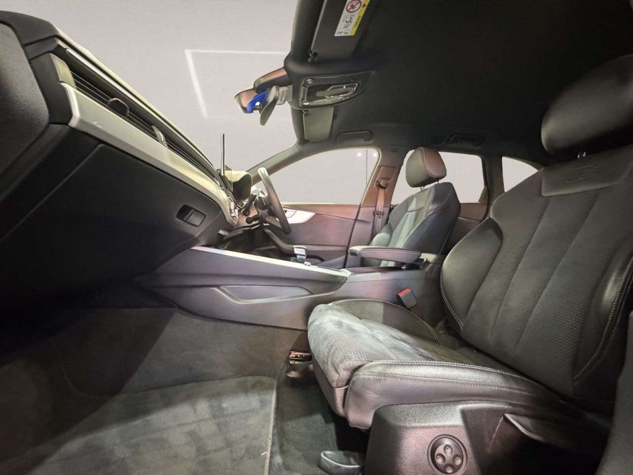 2023 AUDI A4 AVANT 2023 AUDI A4 AVANT