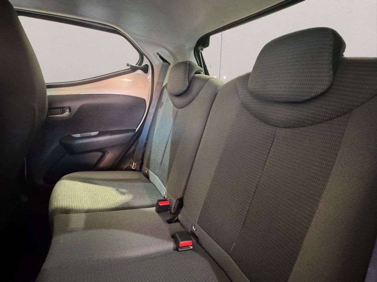 2021 TOYOTA AYGO 2021 TOYOTA AYGO