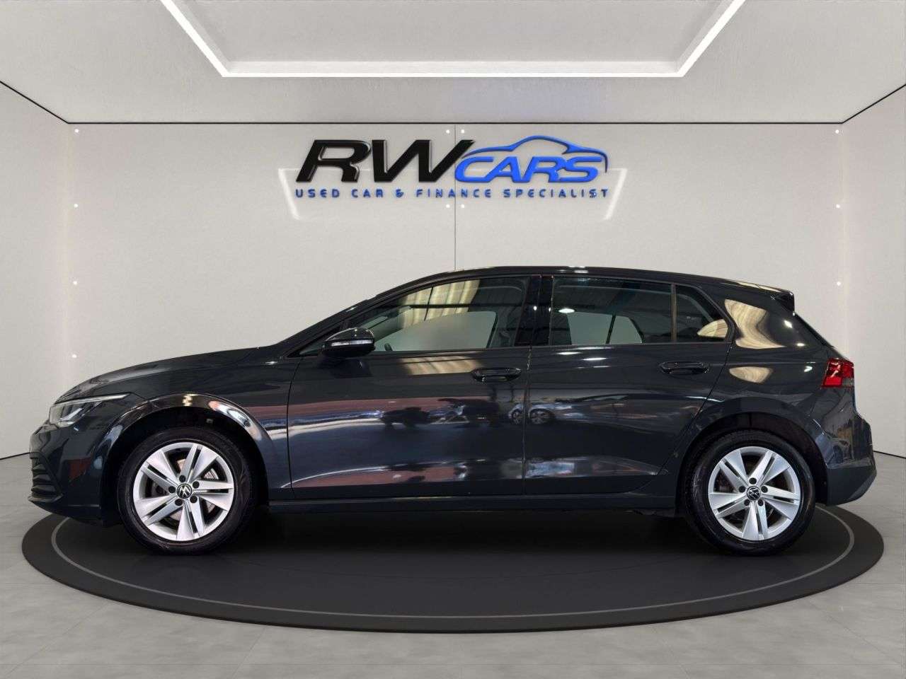 A 2021 VOLKSWAGEN GOLF 1.5 TSI Life Hatchback 5dr Petrol Manual Euro 6 (s/s) (130 ps) A 2021 VOLKSWAGEN GOLF 1.5 TSI Life Hatchback 5dr Petrol Manual Euro 6 (s/s) (130 ps)
