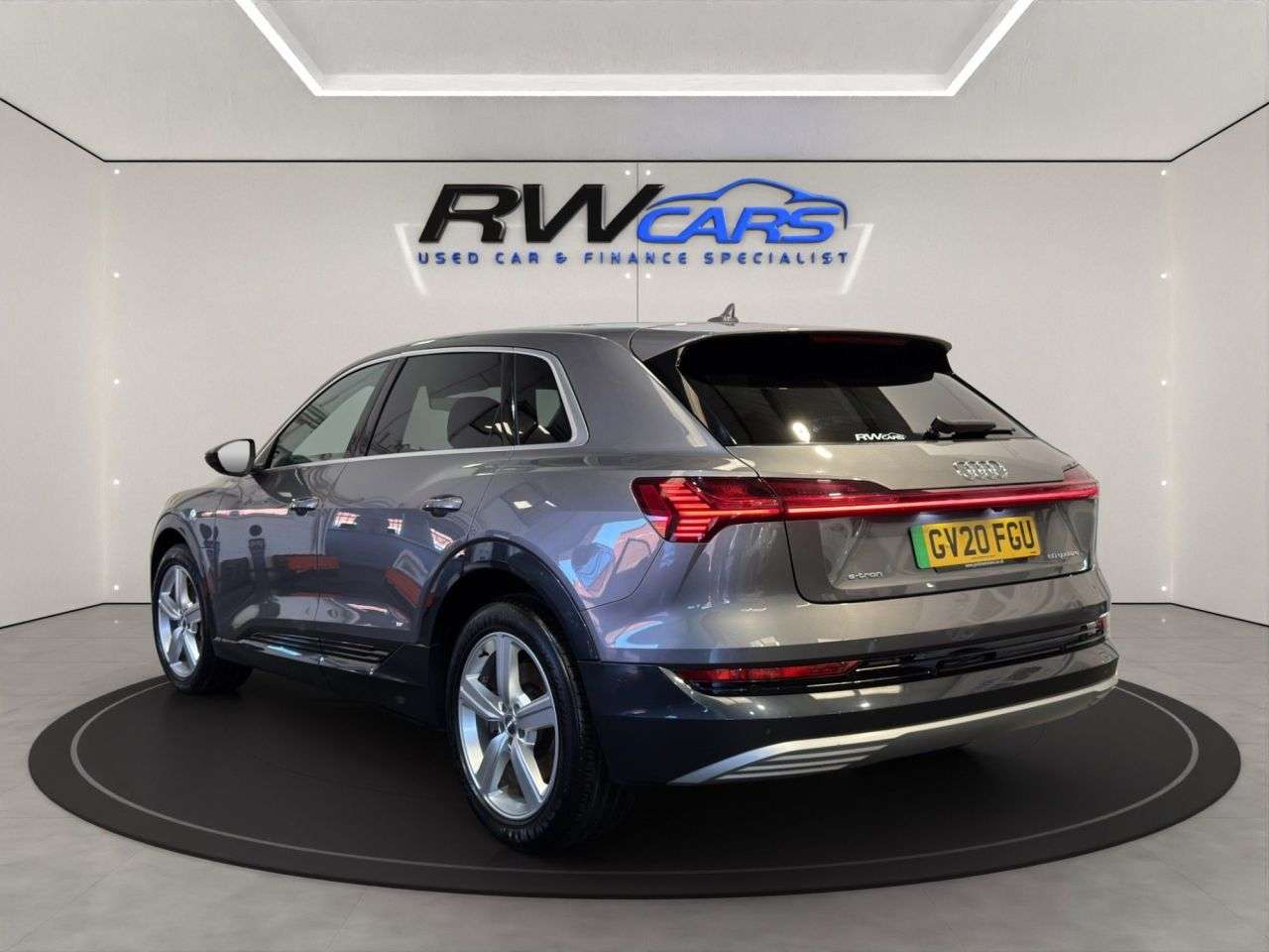 A 2020 AUDI E-TRON 50 Technik SUV 5dr Electric Auto quattro 71.2kWh (313 ps) A 2020 AUDI E-TRON 50 Technik SUV 5dr Electric Auto quattro 71.2kWh (313 ps)