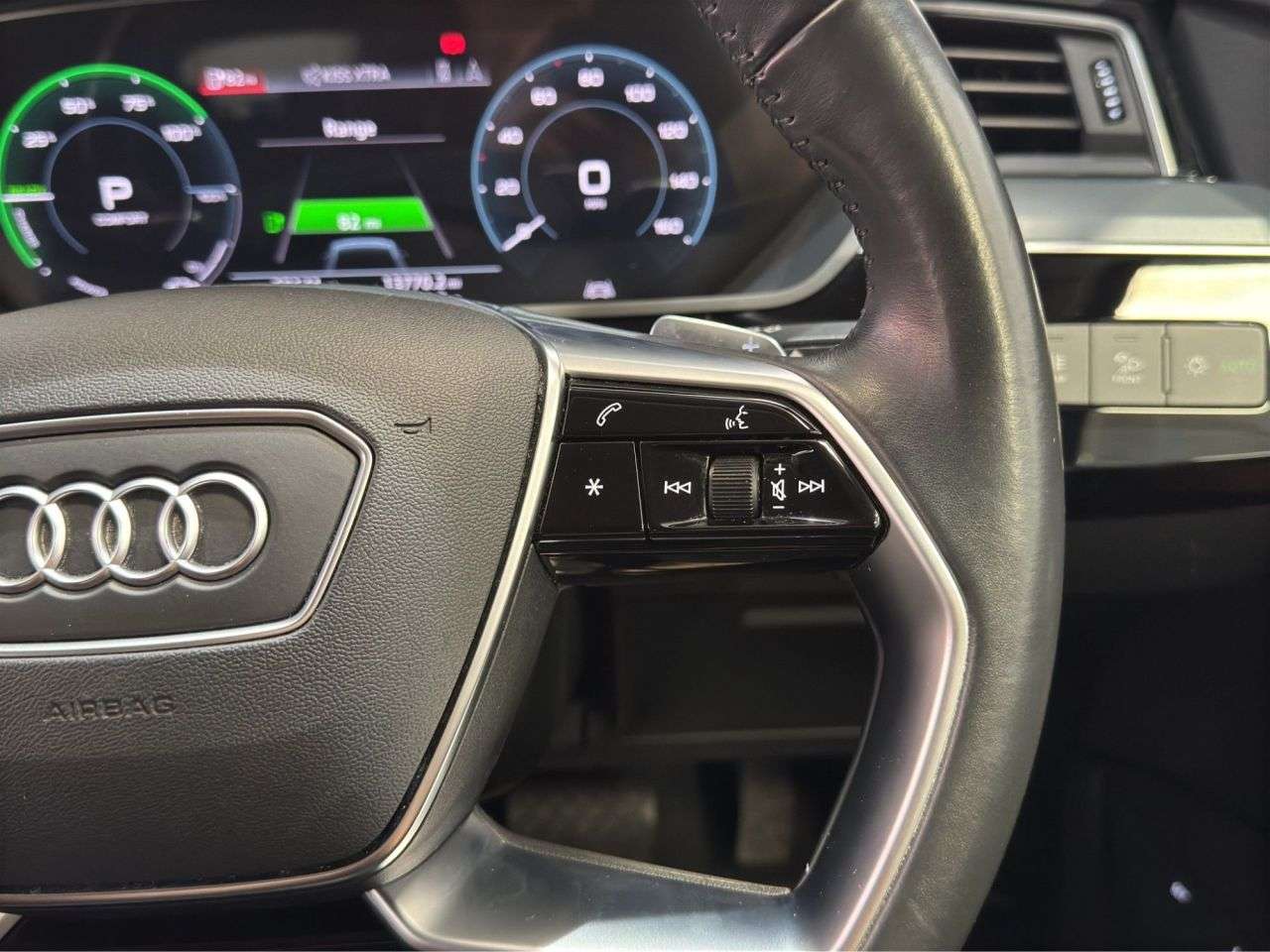 2020 AUDI E-TRON 2020 AUDI E-TRON