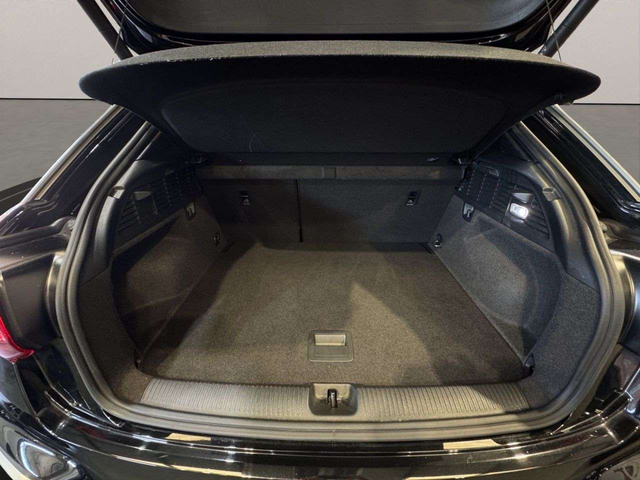2023 AUDI Q2 2023 AUDI Q2