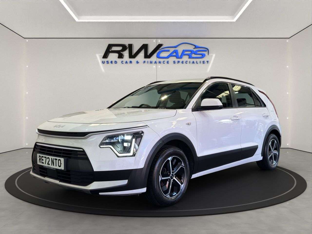 A 2022 KIA NIRO 1.6h GDi 2 SUV 5dr Petrol Hybrid DCT Euro 6 (s/s) (139 bhp) A 2022 KIA NIRO 1.6h GDi 2 SUV 5dr Petrol Hybrid DCT Euro 6 (s/s) (139 bhp)