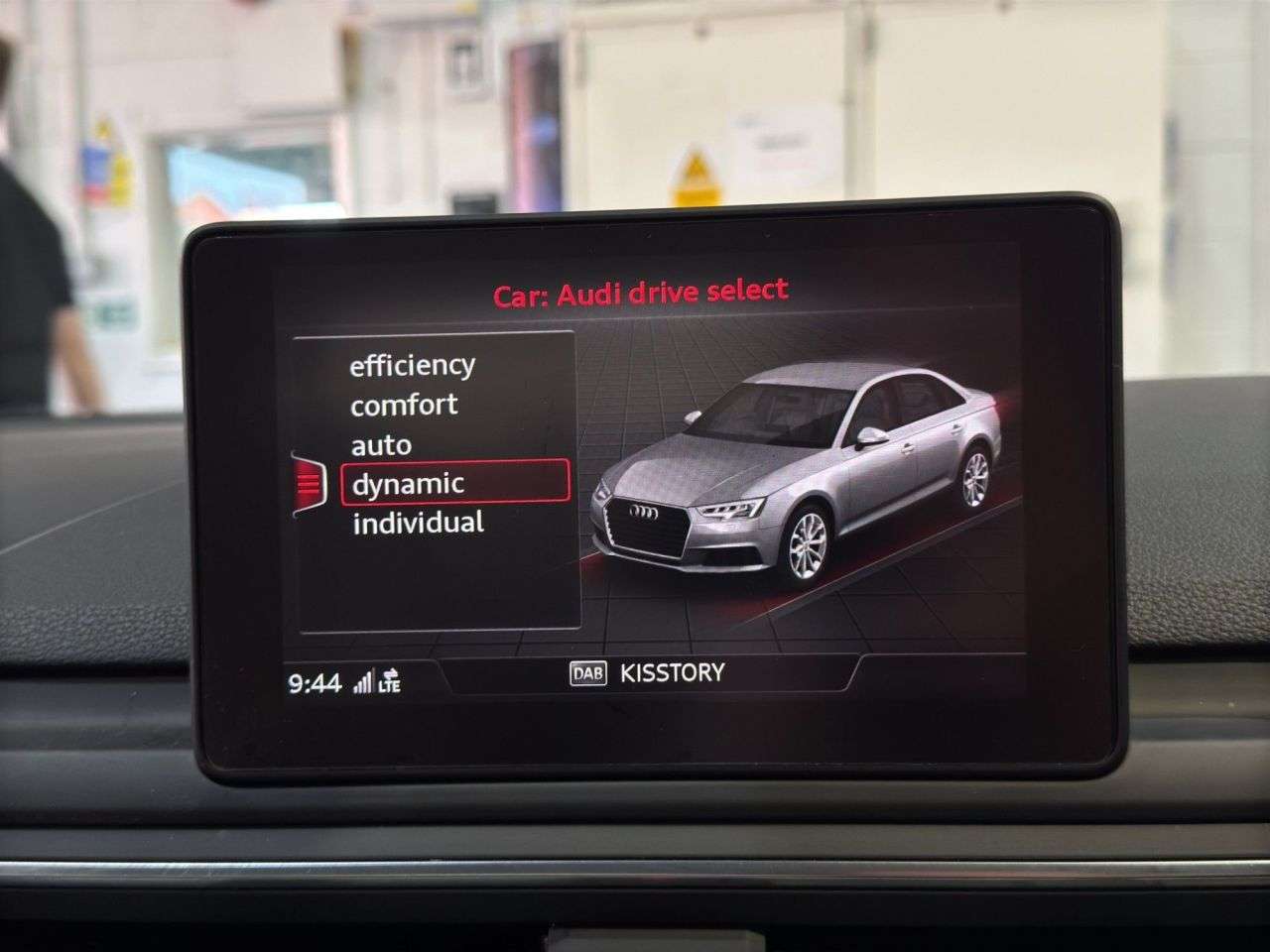 2016 AUDI A4 2016 AUDI A4