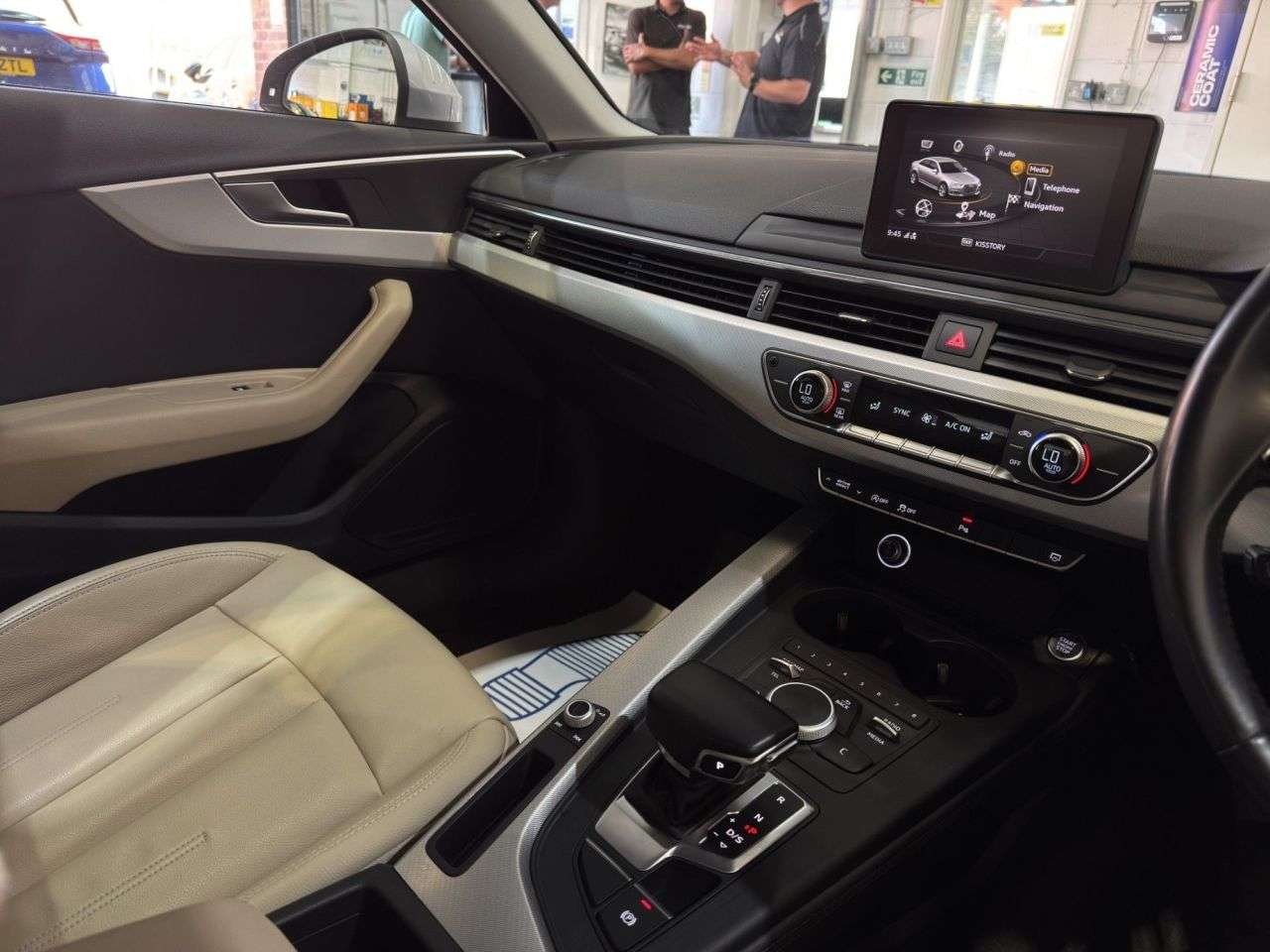2016 AUDI A4 2016 AUDI A4