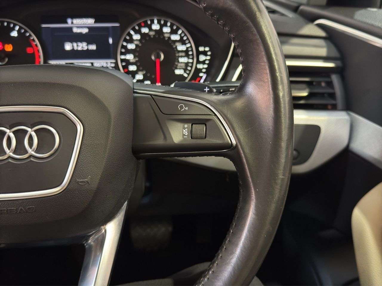 2016 AUDI A4 2016 AUDI A4