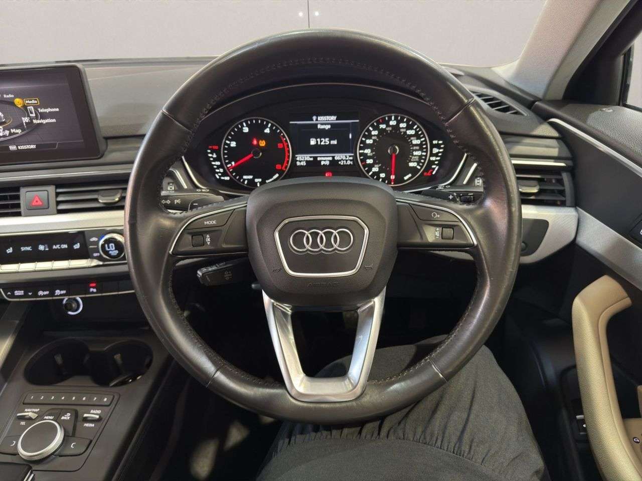 2016 AUDI A4 2016 AUDI A4