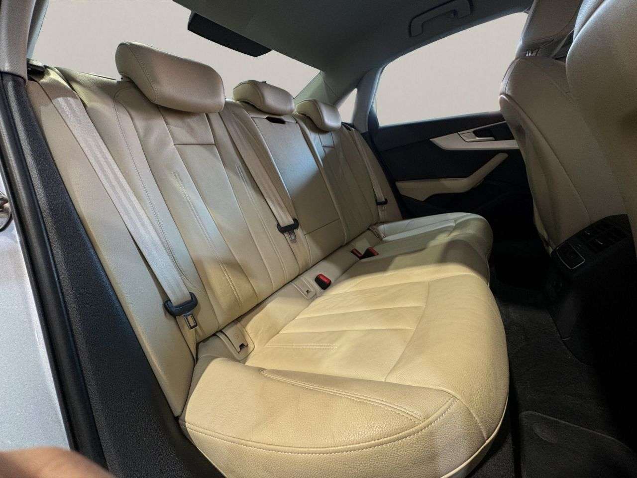 2016 AUDI A4 2016 AUDI A4
