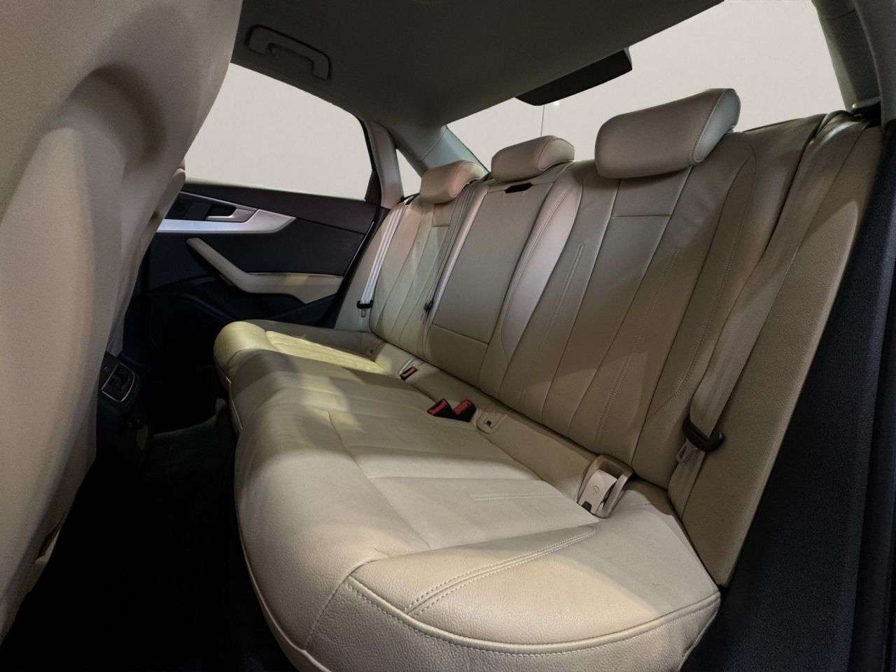 2016 AUDI A4 2016 AUDI A4