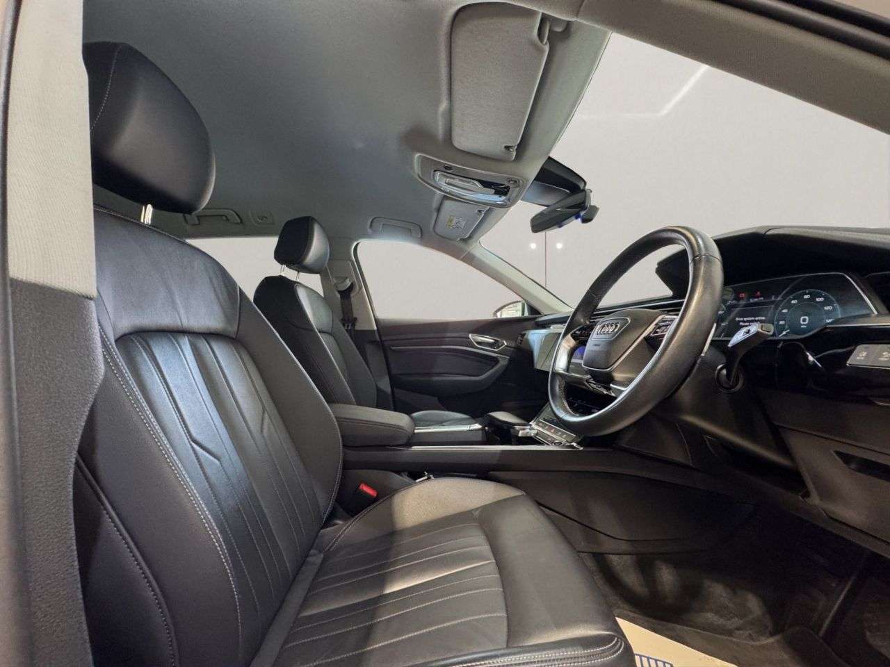 2023 AUDI Q8 E-TRON 2023 AUDI Q8 E-TRON