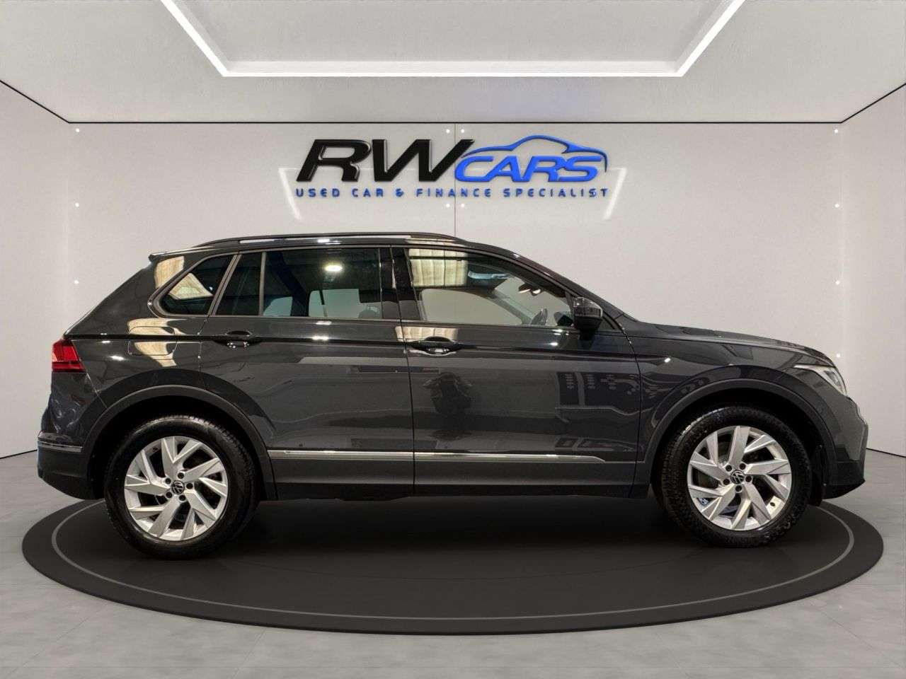 2021 VOLKSWAGEN TIGUAN 2021 VOLKSWAGEN TIGUAN