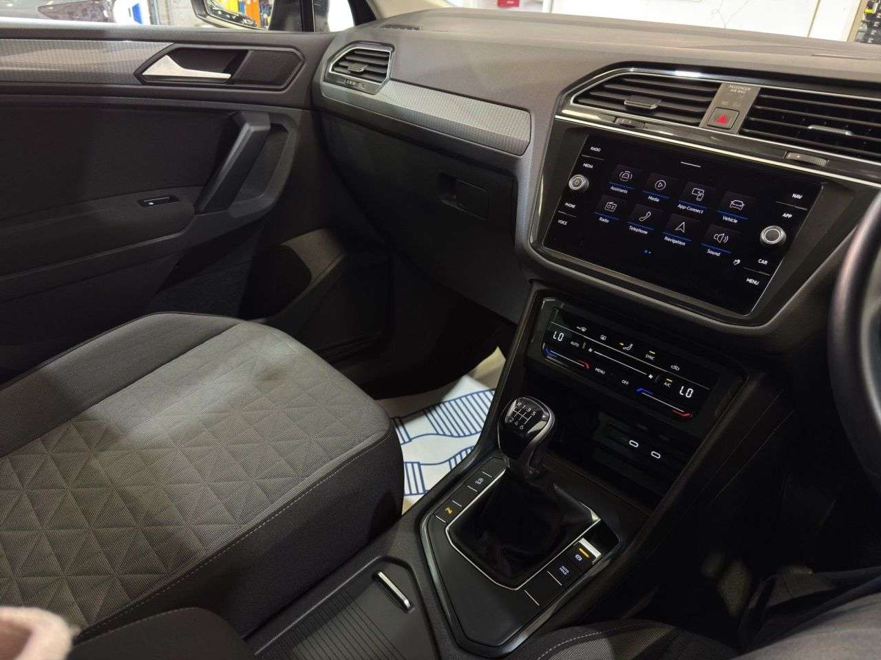 2021 VOLKSWAGEN TIGUAN 2021 VOLKSWAGEN TIGUAN