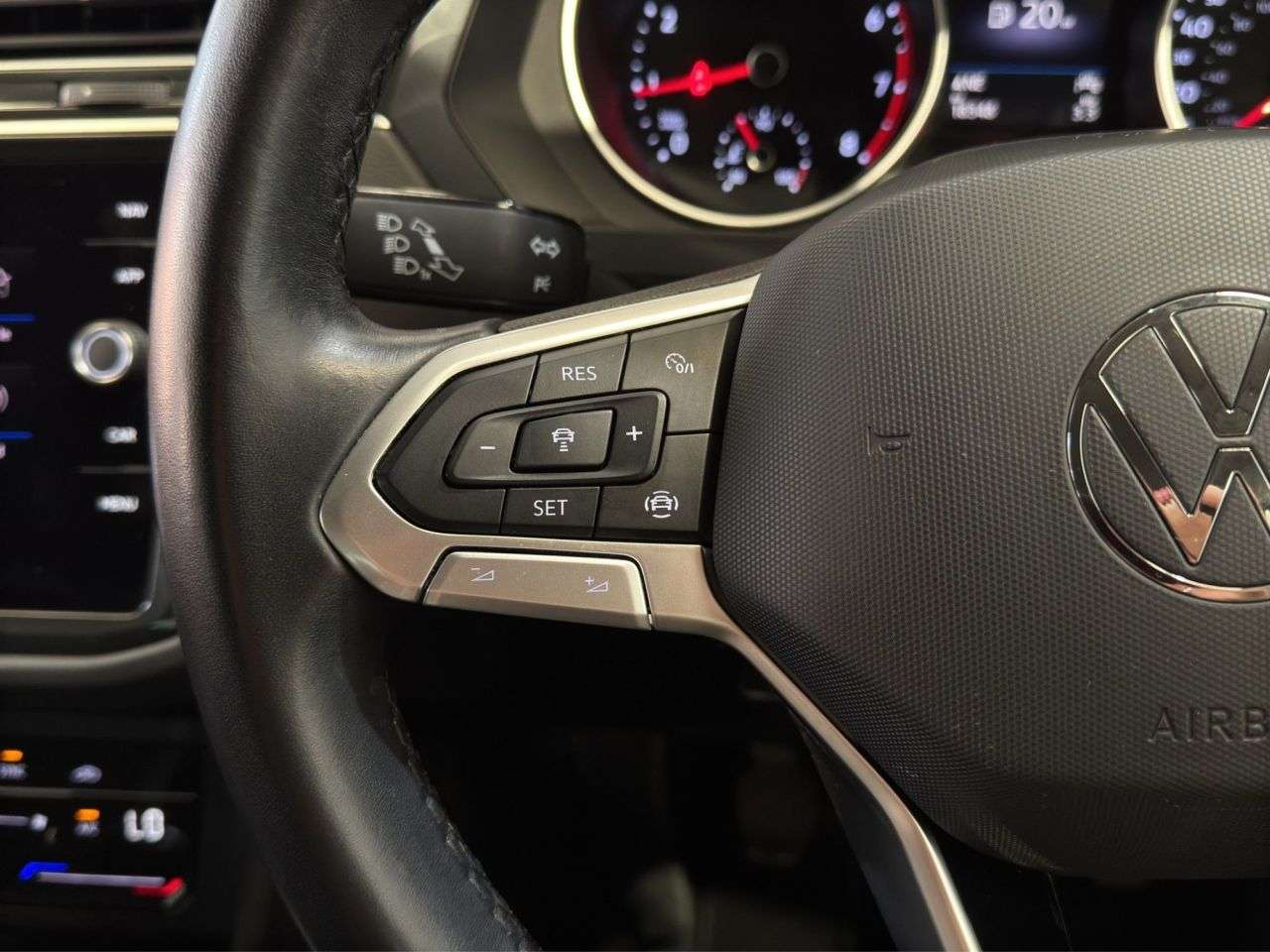 2021 VOLKSWAGEN TIGUAN 2021 VOLKSWAGEN TIGUAN