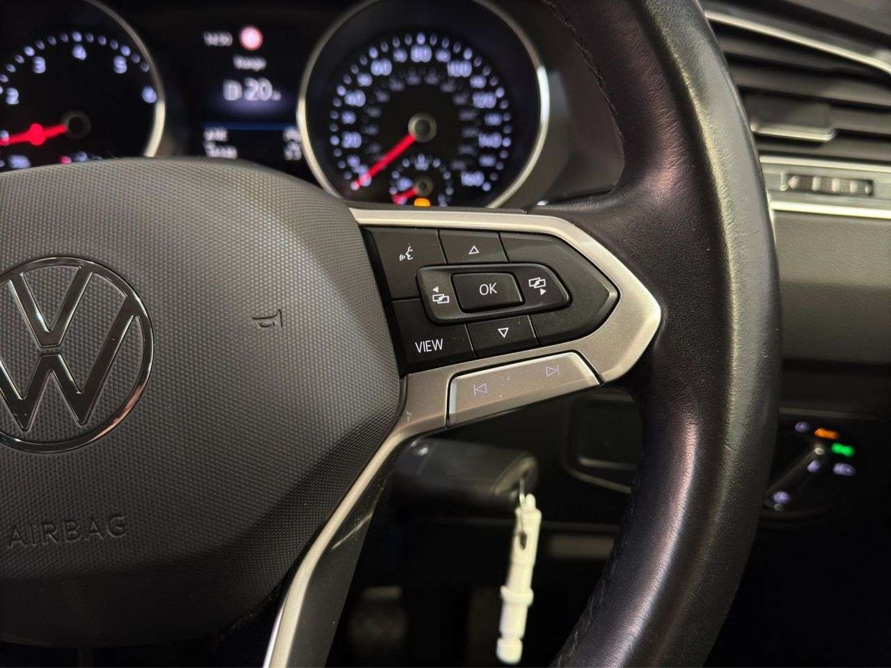 2021 VOLKSWAGEN TIGUAN 2021 VOLKSWAGEN TIGUAN