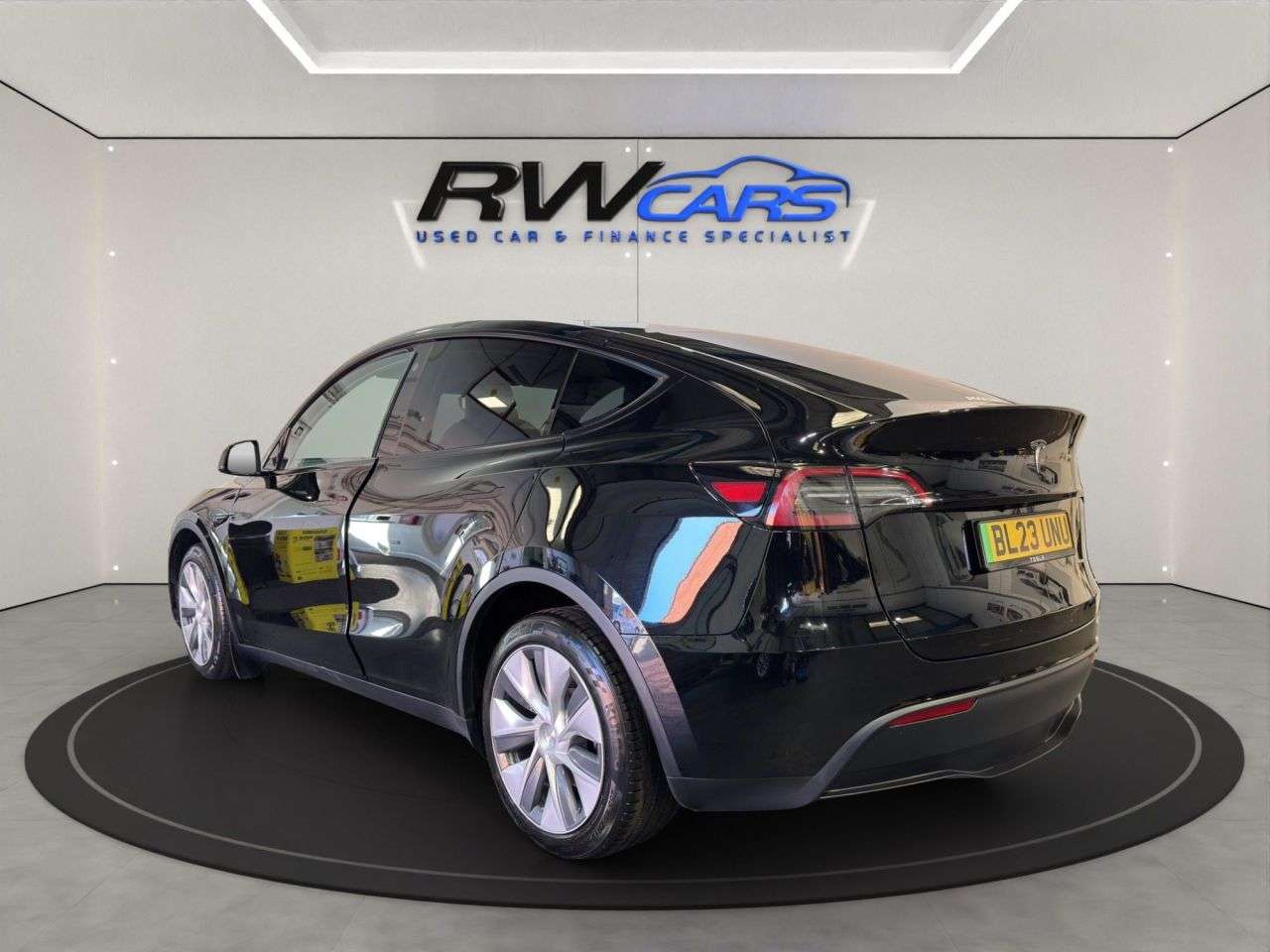 A 2023 TESLA MODEL Y (Dual Motor) Long Range SUV 5dr Electric Auto 4WDE (384 bhp) A 2023 TESLA MODEL Y (Dual Motor) Long Range SUV 5dr Electric Auto 4WDE (384 bhp)