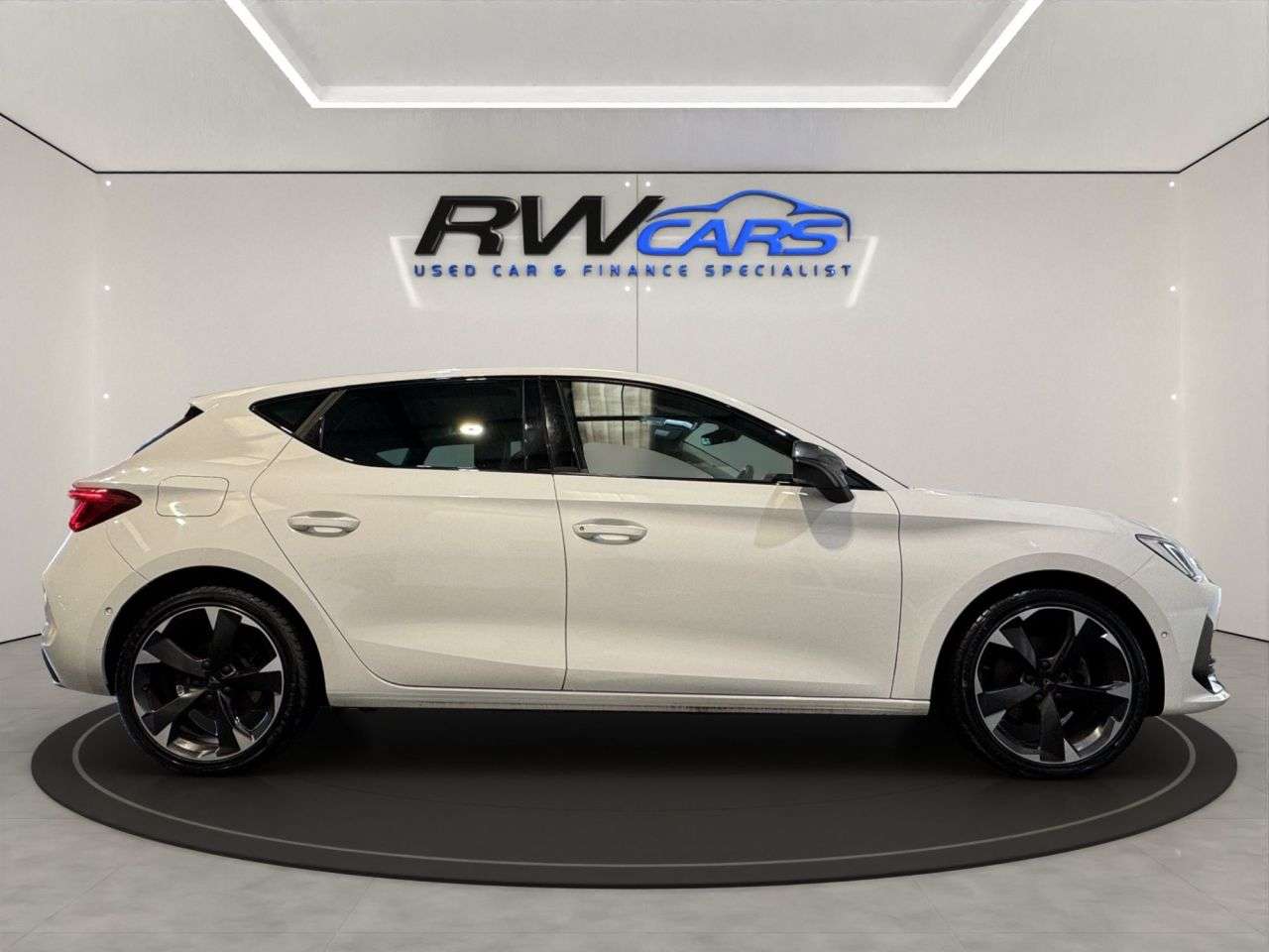 2024 CUPRA LEON 2024 CUPRA LEON