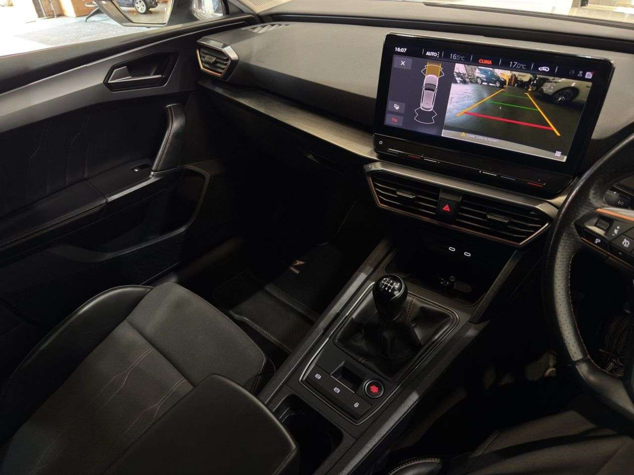 2024 CUPRA LEON 2024 CUPRA LEON