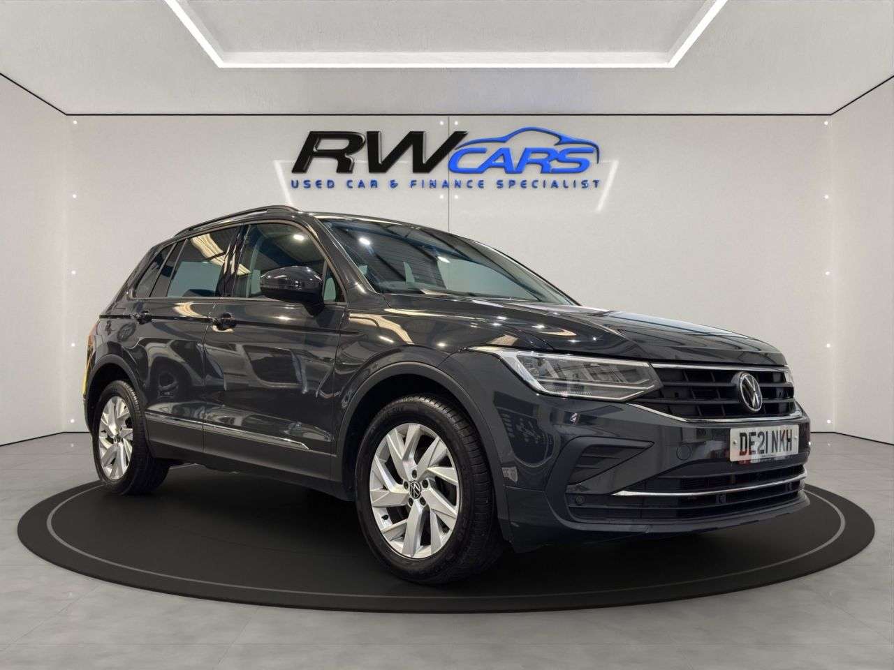2021 VOLKSWAGEN TIGUAN 2021 VOLKSWAGEN TIGUAN