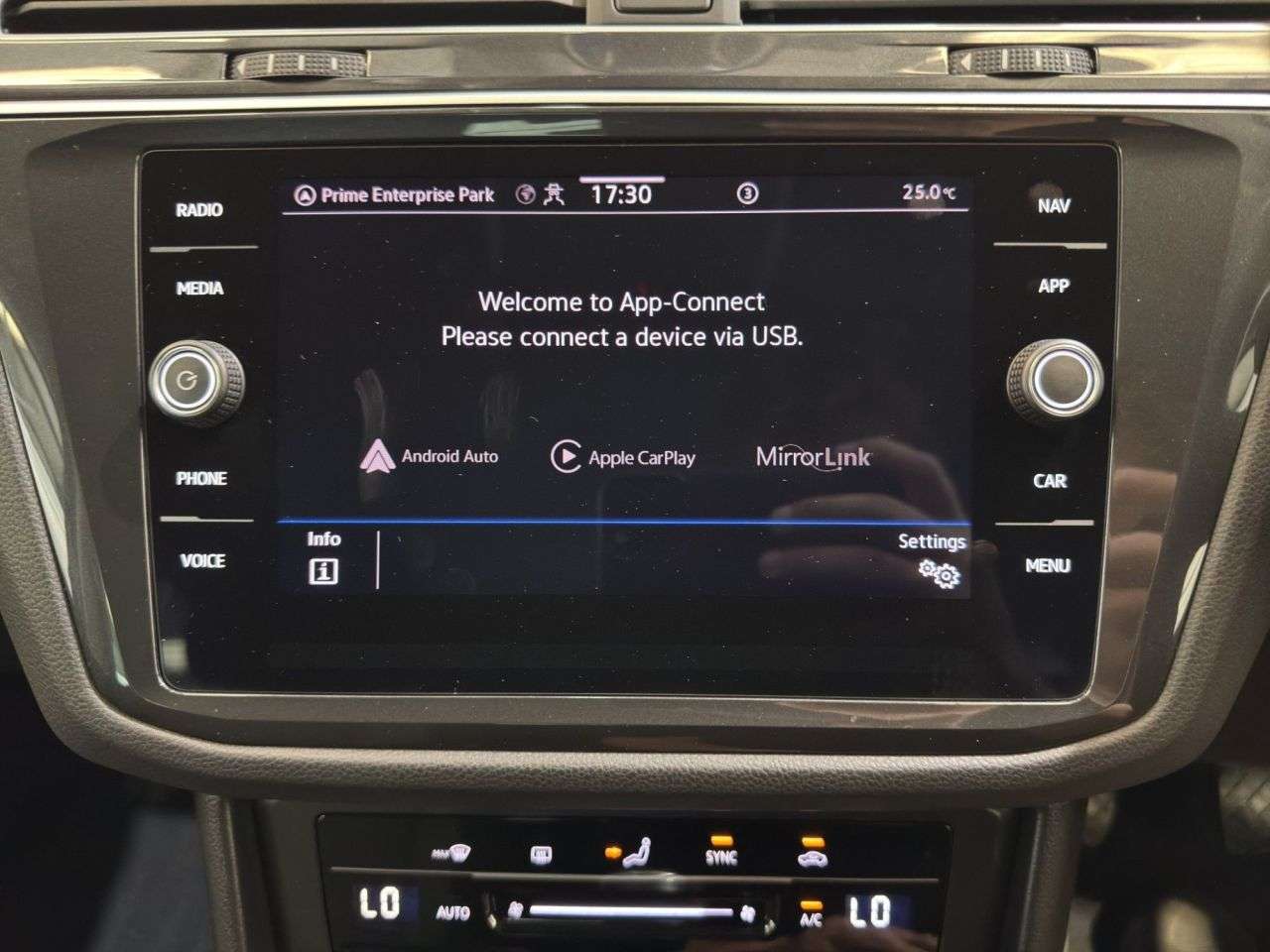 2021 VOLKSWAGEN TIGUAN 2021 VOLKSWAGEN TIGUAN