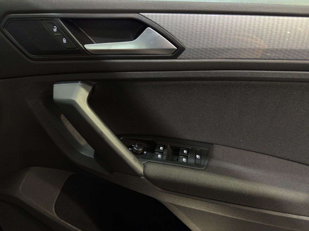 2021 VOLKSWAGEN TIGUAN 2021 VOLKSWAGEN TIGUAN