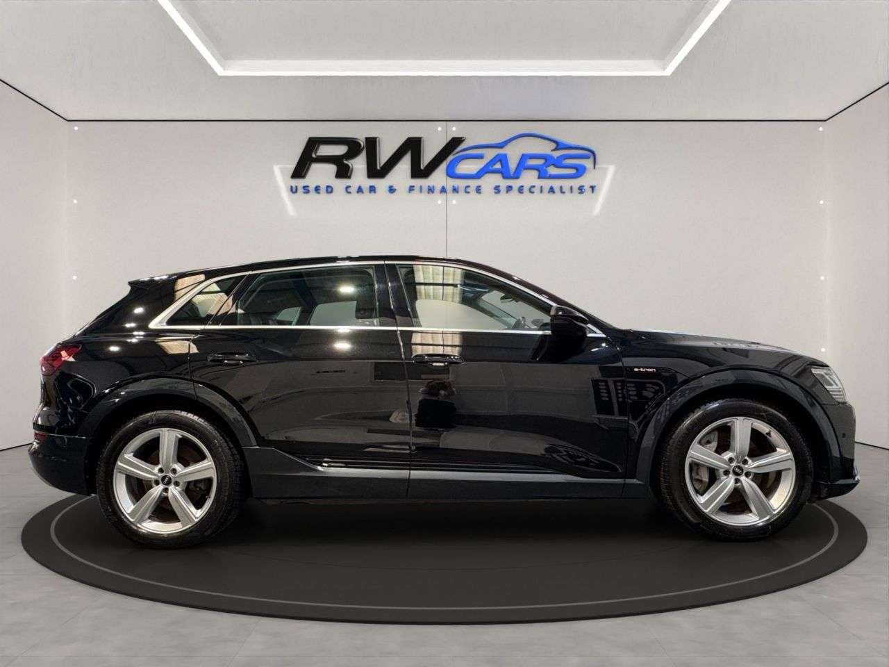 2020 AUDI E-TRON 2020 AUDI E-TRON